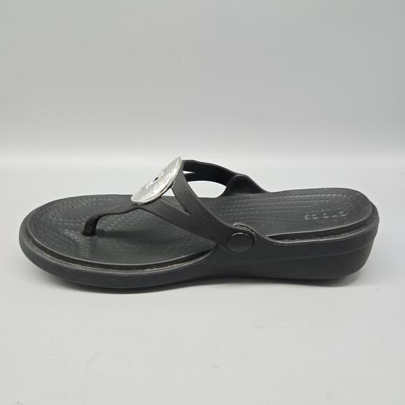 Crocs Sanrah Hammered Circle Slide Sandal Women's Size 6 Black/Silver - Picture 9 of 12